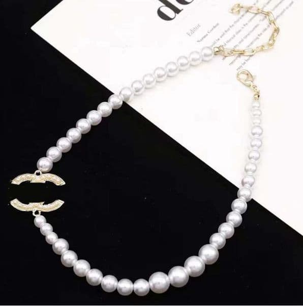 20Style Designer Necklace For Women Jewlery Pearl Fashion Chain Elegance Pendant Necklaces Wedding Gifts