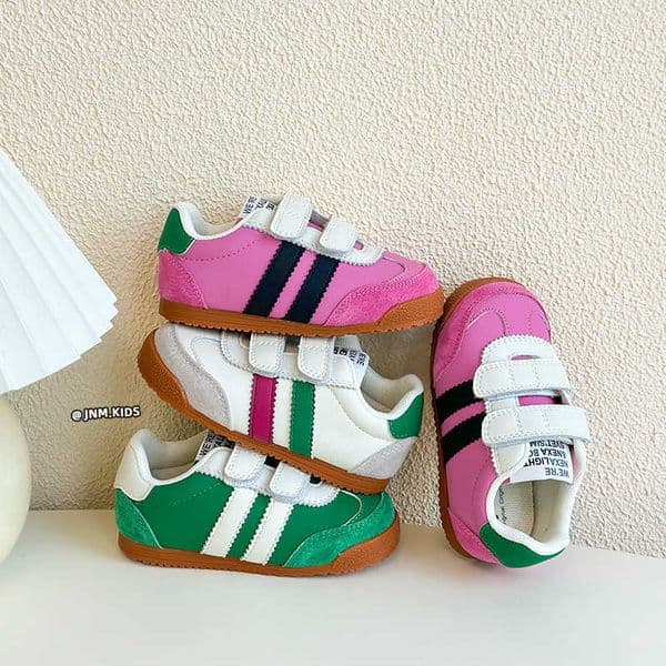 Sneakers Childrens Moral Training Shoes Spring and Autumn Korean Edition Boys Low Top Board Girls Pink Sports Velcro Baby Forrest Gump H240513