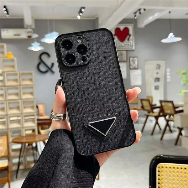 Designer Brand Phone Cases for iPhone 14 15 Promax 11 12 13 Pro max 12Pro 13Pro Fashion PU Leather Case Triangular nameplate Scratch Resistant Cover