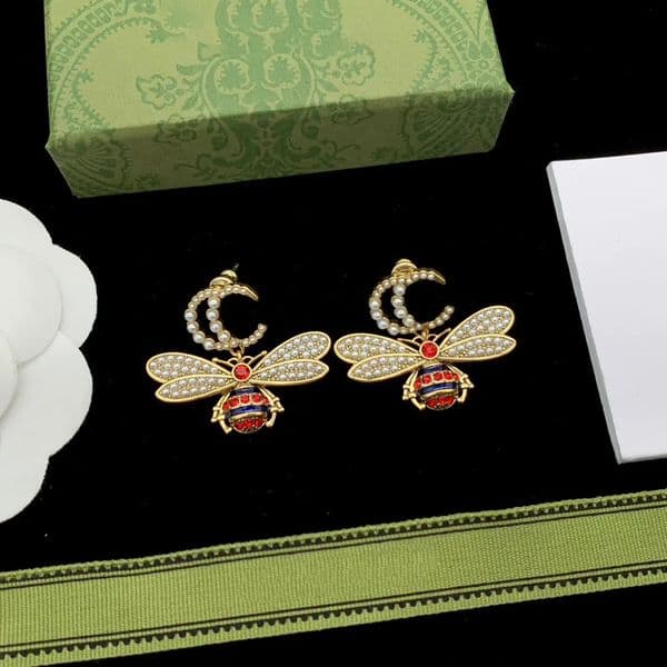 Earring New Vintage Letter G Bee Pendant Stud Earrings for Women Designer Jewelry Fashion Brand Party Gift