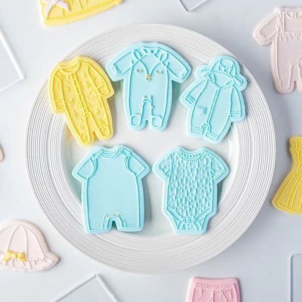 Baby Clothes Cookies Cutters Embossing Baby Shower Birthday Fondant Biscuit Tools for Cake Decorating Baking Accessories Kids