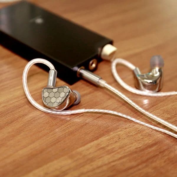 KBEAR Xuanwu HIFI In-Ear Wired Earphone OFC Detachable new Audio Cable Headest Headphone Auriculares HD Microphone 2025 Enhanced Bass IEM