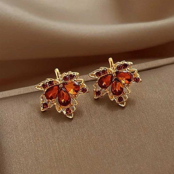 Stud Korean Red Gem Maple Leaves Stud Earrings for Women Unique Delicate Zircon Crystal Ear Jewelry Wholesale Christmas Gift