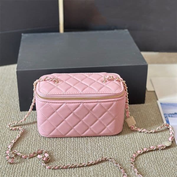 women cosmetic chain bag mini makeup bag crossbody toiletry bag designer handbags diamond make up cases Inside Mirror Leather TOP
