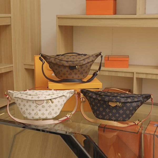 High end luxury women's handbag, trendy single shoulder crossbody large capacity fashionable chest bag, waist bag