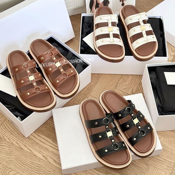 Top quality Gladiator sandals Platform slipper slides for womens Flat heel mules Beach shoes open toes Real leather Luxury designer slides Vacation holiday shoes