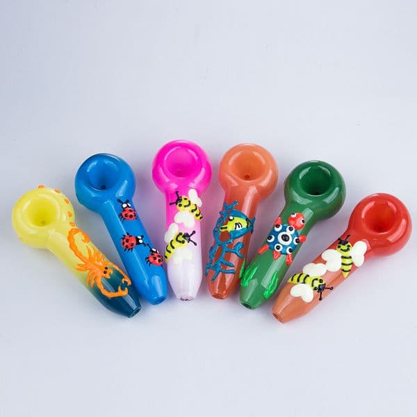 CSYC Y326 Luminous Smoking Pipe Glowing Turtle Bee Scorpion Style About 4.72 Inches Colorful Spoon Bowl Glass Hand Pipes