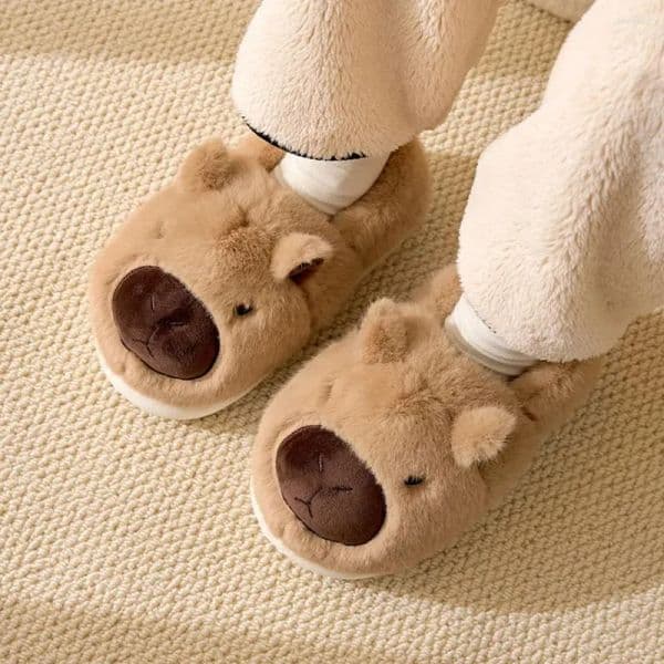 Slippers Plush Capybara Comfortable Thermal Home Non-Slip Fuzzy Furry Walking Shoes For Autumn Winter