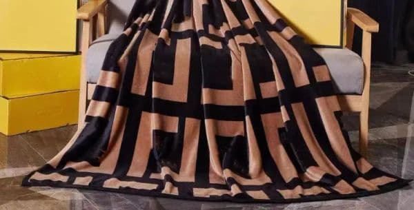 Wholesale Sable Fur Fashion Brand Foreign Trade Thickened Flannel Nap Air Conditioning Blanket 02255