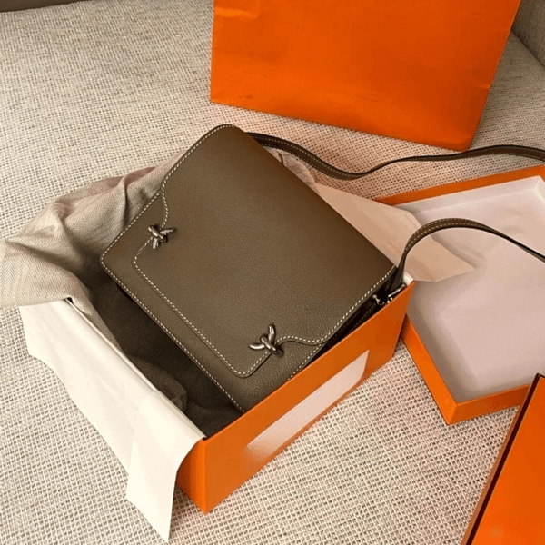 Designer shoulder bag Fashion Crossbody Bag Flip Bag Luxury Messenger bag Semi-handmade in original German leather with 18K plated hardware