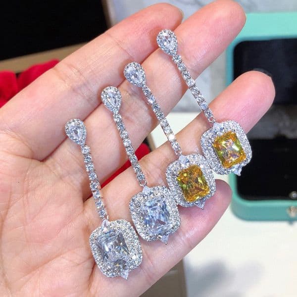 Earrings charm for woman stud designer Gold plated 18K diamond T0P highest counter Advanced diamond luxury crystal fashion classic style with box 017