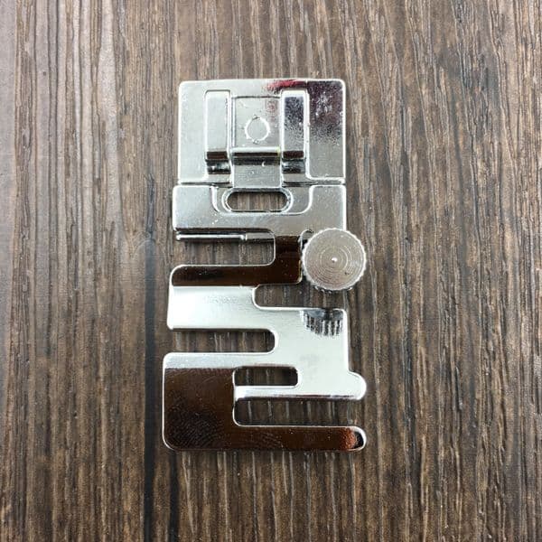 Household electric sewing machine CY 9907-6 elastic band presser foot elastic lace cloth wrapping cloth edge stitching presser foot