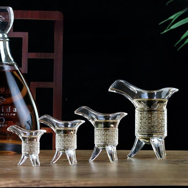 Factory direct sale ancient Emperor Cup lead-free glass antique small wine glass three-legged wine glass cup set