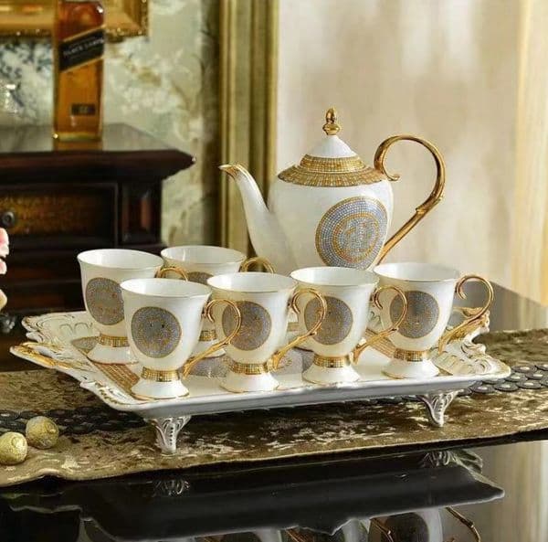 Designer English afternoon tea set, 6-person coffee set, high footed pot cup with large plate, wedding home furnishings