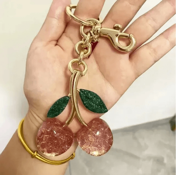 keychains designer Cherry keychain bag charm portable alloy car keyring Decoration Accessory Glitter Resin Purse bag Red Pink bag pendant with box