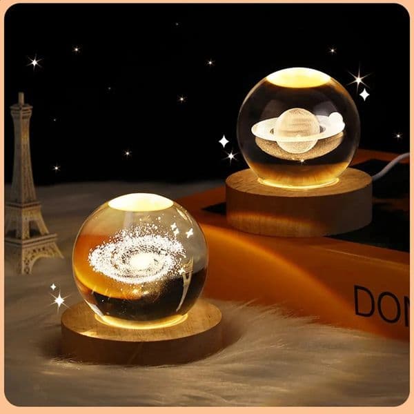 6/8cm 3D Crystal Ball Decoration Astronomy Solar System Planets Moon Astronaut LED Balls Home Snow Glass Globe Decorations 240730