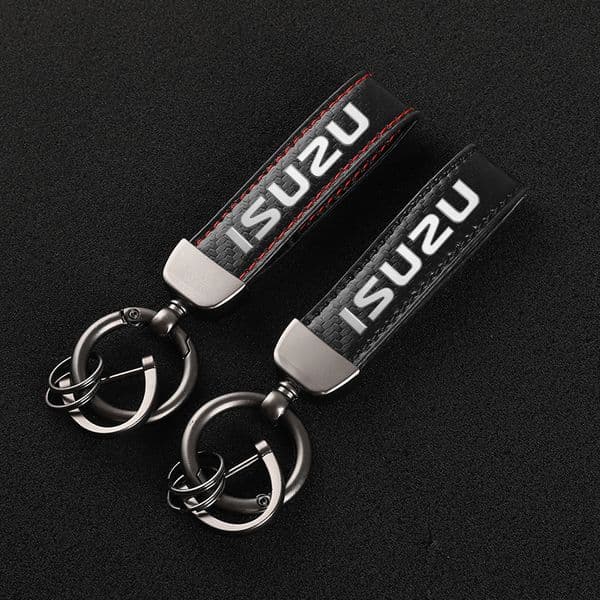 High-Grade Leather Car KeyChain 360 Degree Rotating Horseshoe Key Rings For isuzu Car Accessories