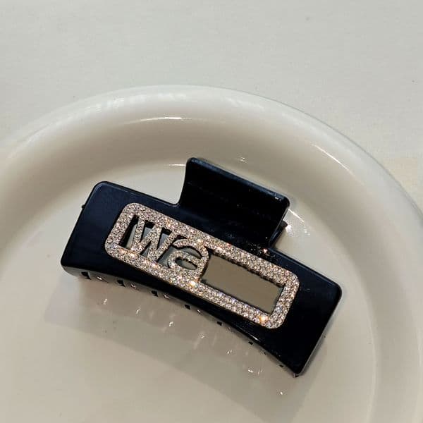 Glamorous Hair Clip with Sparkling Rhinestone Embellishment Elegant Rectangular Design Hair Clamps Sturdy and Stylish Perfect for Up Do Hairstyles.