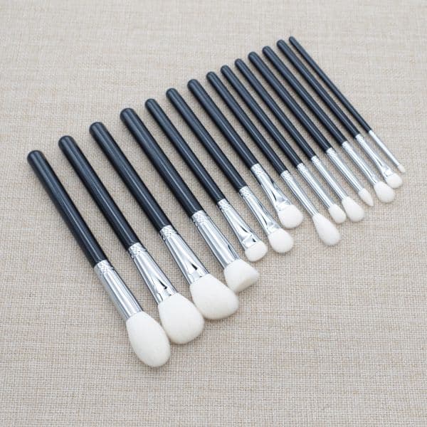 c Handmade Up Professional Brush Make Face Powder Eye Shadow Blending Soft Saikoho Goat Hair Cosmetic Tools Makeup Brushes up es