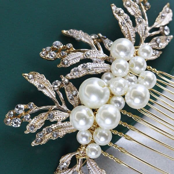 Vintage Golden Women Hair Comb Simple Party Hair Jewelry for Bride Pearls Handmade Hairclips Elegant Wedding Hair Decoration