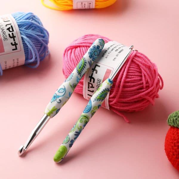 2023 Hot Aluminum Crochet Hooks Cashew Flower Crochet Needles 2.25-10MM Ergonomic Grip Knitting Needles Sewing Tools Women Gift
