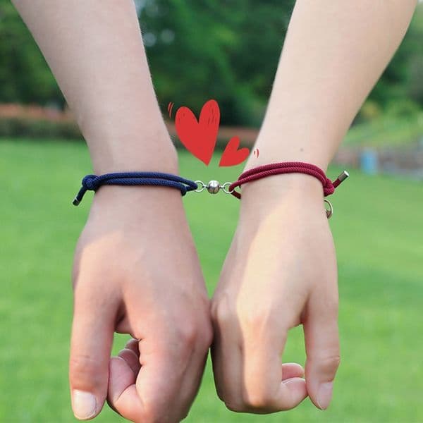 2Pcs Love Magnet Hand Woven Rope Matching Bracelets Soul Mate Magnetic Bracelet Gift for Couple Girlfriend Boyfriend