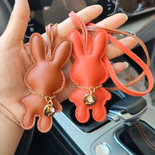 New Keychain Giraffe Deer Charms Pendants DIY Miss Women Handbag Bag Car Key Chain Ring Holder Keyring Jewelry Gift