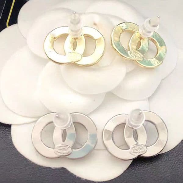 Wholesale Geometry Stud Earrings Pearl Studs Gold Silver Designer Stamp Letter Earring Fashion Womens Elegance Wedding Party Jewelry Accessories