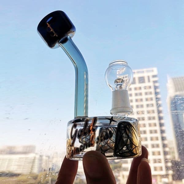 Heady Mini Glass Bongs Bubbler Hookahs Turbine Perc Concentrate Water Pipe Oil Smoking Shisha Accessories Dabbers for Tobacco 14mm nail