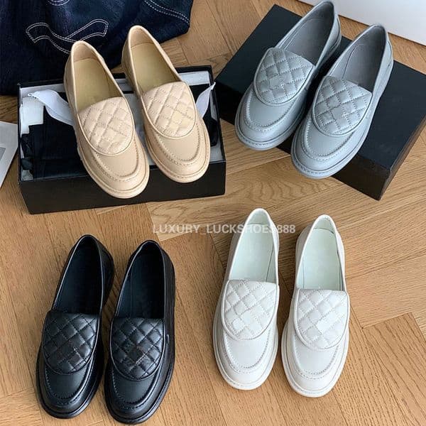 Top quality round toes metal buckle women's loafers flat Dress shoes brand Genuine Leather Luxury designer loafers womens Office leather shoes Factory With box