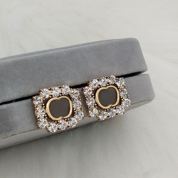 Designer Earrings Letter Earrings Brand Ear Stud Women 18K Gold Plated High Quality Crystal Birthday Wedding Jewelry Party Gift