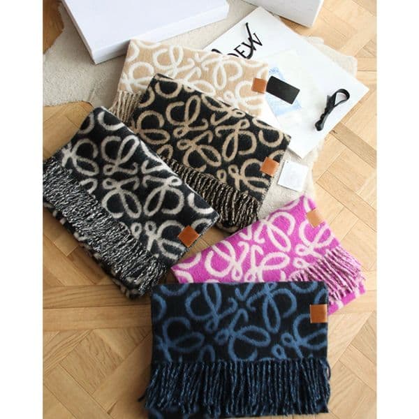 New top Women Man Designer Scarf Luxury fashion brand 100% Cashmere Scarves For Winter Womens and mens Long Wraps Size 180x30cm Christmas gift