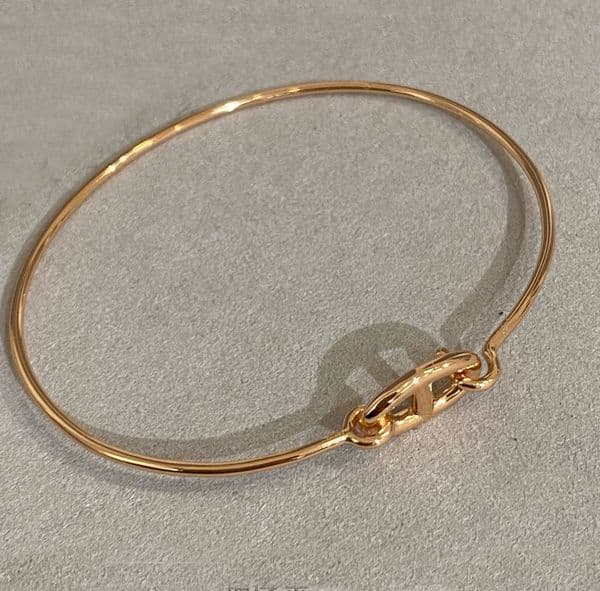 V gold material Luxury quality charm bangle in 18K rose gold plated have stamp box special oval design PS3996A