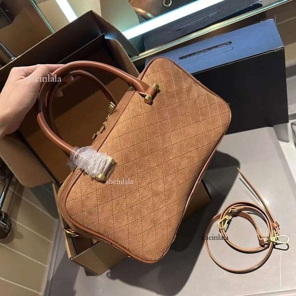 Women's Designer Handbag Women's Shoulder Handbag Deer Leather Cosmetic Bag Diamond Check Thread for women's velvet tote bag Ys012