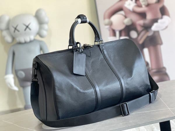 Designers Duffel Bag for travel tote bag 50CM luxury large capacity travel sale High quality men Genuine Leather shoulder Fashion bag carry rivets with lock head