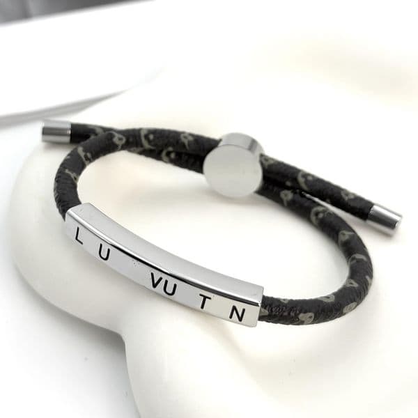 Charm Bracelets Bangle Letter Bracelets Flower Designer Sier Stainless Steel Design Brand Bangles Men Womens Birthday Party Accessories Wedding Jewelry Gifts