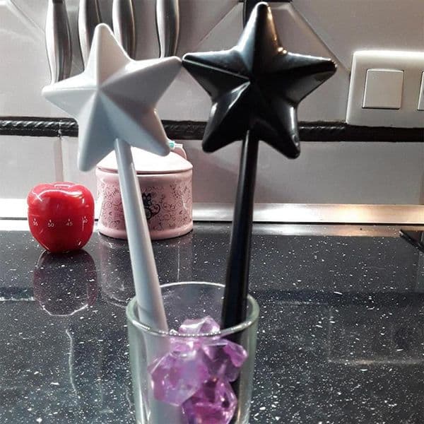 New Portable Salt Pepper Shakers Refillable Magical Star Wand SpiceDispenser Seasoning Shaker Set Kitchen & Dining BBQ Supplies