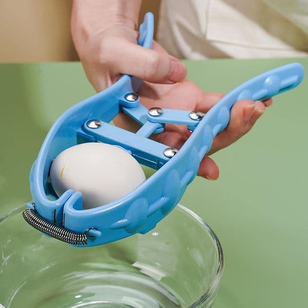 Creative Raw Egg Opener Eggs Separator for Raw Fish Shaped DesignTool Polypropylene Material Opener Multifunctional Kitchen Tool