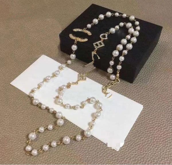 Brand Designer Classic Pearl Pendants Necklaces Letter Choker Sweater Chain Jewelry Accessories Gifts