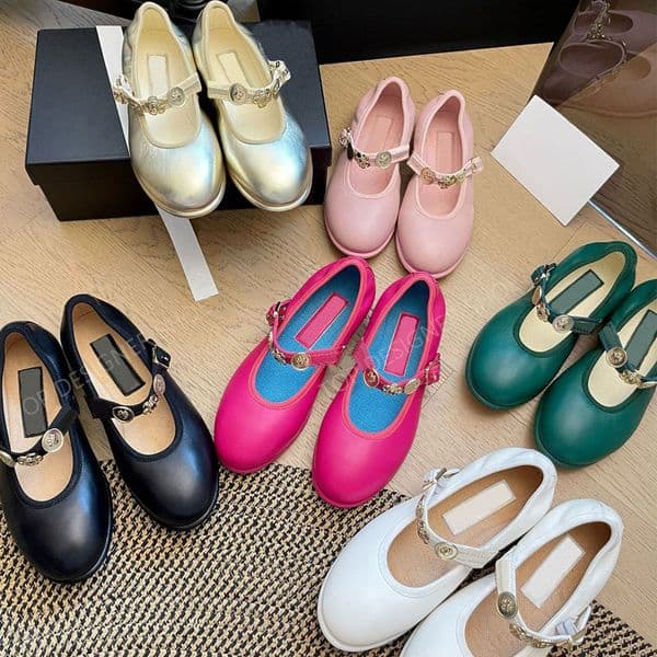 Top quality Classic Sequined Mary Jane shoe Round toes loafers Ballet flats with strap leather Dress Luxury designer Flat shoe Vacation shoes for womens ladies