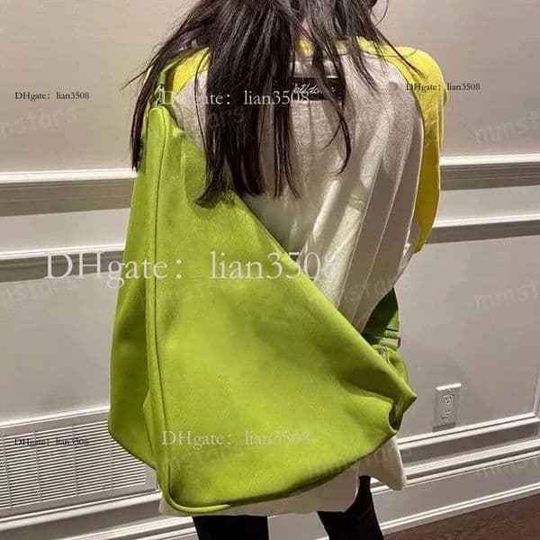 Saffiano Leather Canvas Pouch Bag Re Edition Nylon Hobo Designer Crossbody Zipper Closure Clutch Handbag Women Men Shoulder Bags Purse