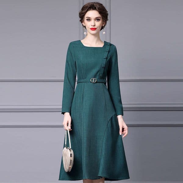Smart Green High-end Temperament Big Swing Skirt Belt Waist Cinched Square Neck Dress with Strong Aura Autumn New Collection 2024 Temperament SKINNY DRESS