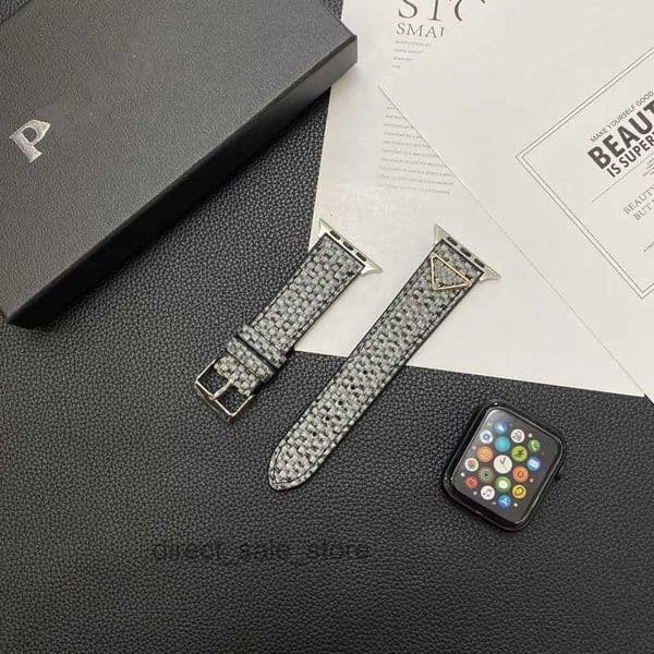 Top Designer Smart Straps Watchbands for Apple Watch Band 45 42 38 40 44 49 mm bands Leather Strap Bracelet Fashion P Flower White Square Wristband iwatch 8 7 6 5 4 SE