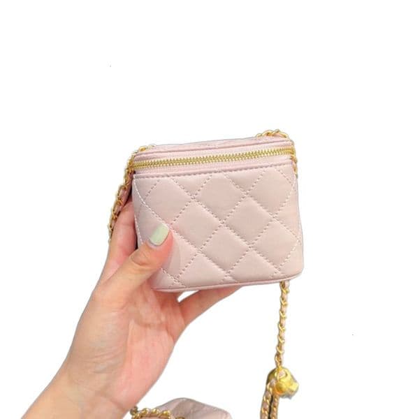 2024 New hot Women Crossbody Bags Shoulder Handbags Designer Luxury Mini Portable Box Cosmetic Lipstick Bag Sheepskin Black Ladies Fashion Small PMVX