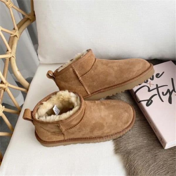 Hot Women Ultra Mini snow boots Soft comfortable Sheepskin keep warm boots with card dustbag Beautiful gifts size US4-13