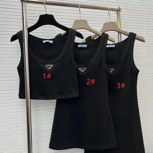 2023 Woman Clothing Casual Dresses Short Sleeve Summer Womens Dress Slit Skirt Outwear Slim Style With Budge Designer Lady Sexy Dresses