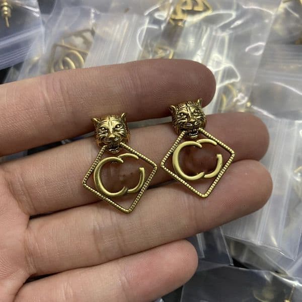 Latest Jewelry Women Designer Double g Stud Luxury Geometric Crystal Heart-shaped Couple Earrings For Lady Party hot Golden good