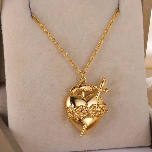 Jewelry Boxes Dainty Heart With Sword Pendants Necklaces For Women Romantic Stainless Steel Choker Necklace Collier Femme 231219
