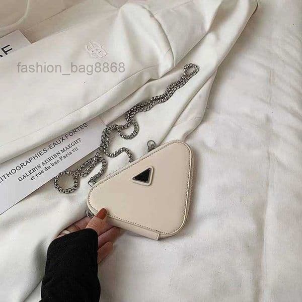 2023new Key Ring Mobile Phone Women'S Crossbar Mini Long Chain Shoulder Strap Messenger Bag Drawstring Classic
