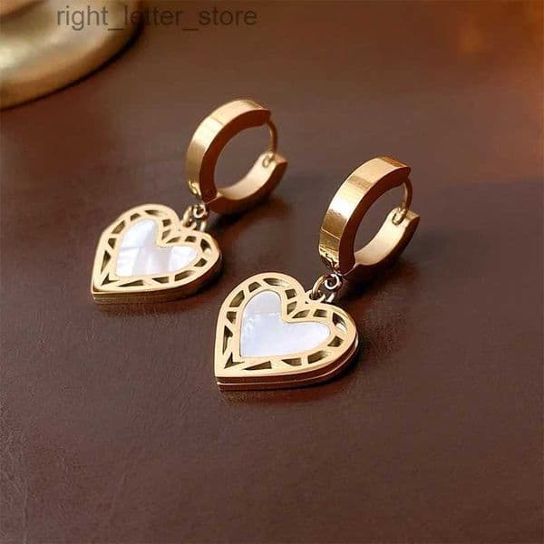 Stud Titanium Steel Heart Earring for Women Buttons Fashion Design Ear Pins Fashion Simple Versatile Dangle Earrings New Women YQ231128